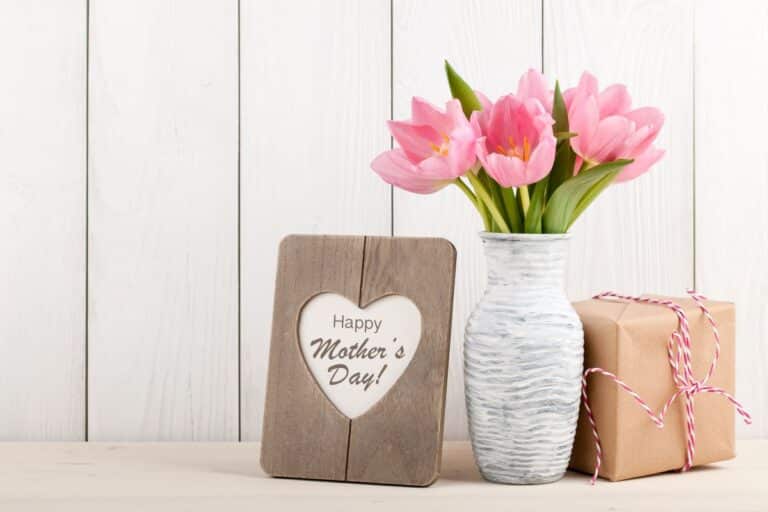 17 Heartfelt and Frugal Mother’s Day Gifts that Mum Will Love