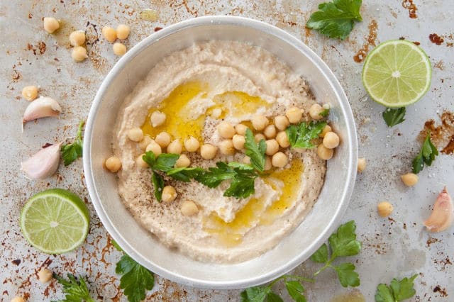 The Best Easy Homemade Hummus