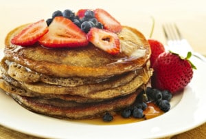 healthy wholemeal pancakes with seasonal fruit