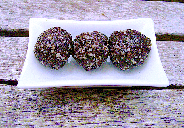 chocolate nut bliss balls