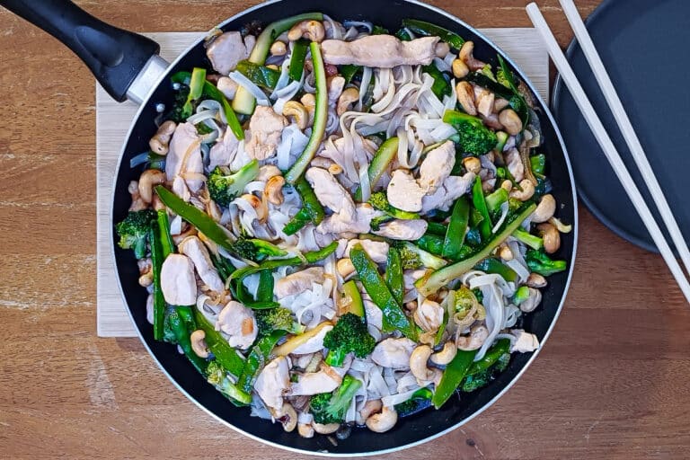 chicken and cashew stir fry