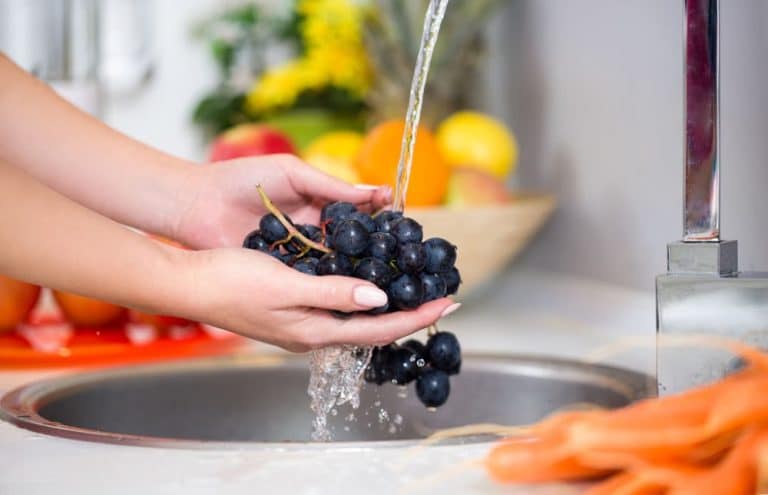 Remove Pesticide Residue With This DIY Fruit and Veggie Wash