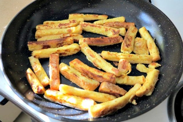 use-bread-crusts-as-french-bread-fries