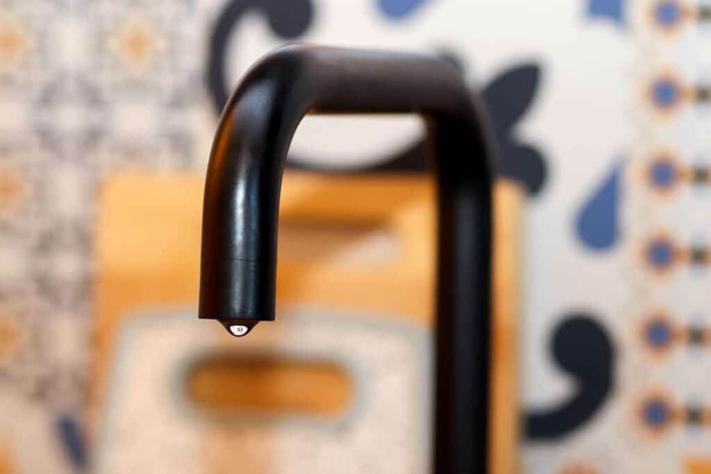 water tap with a single drip