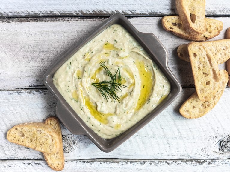 White Bean Dip Recipe – A Healthy Dip for Frugal Entertaining