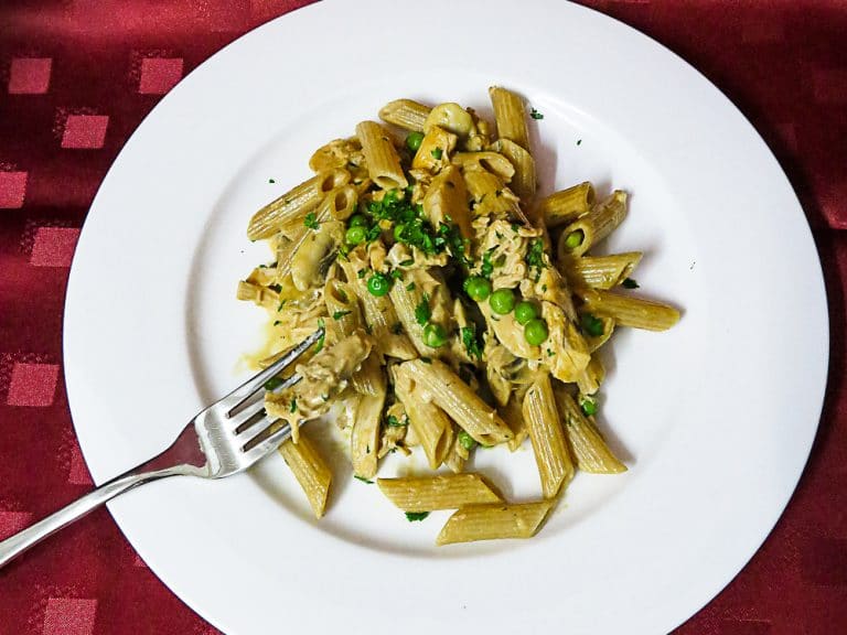 Midweek Meal – Leftover Chicken and Pea Pasta with Mushrooms